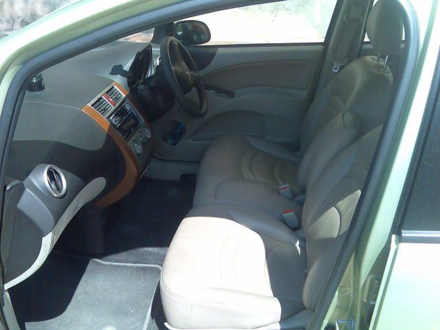 2004 Mitsubishi Colt