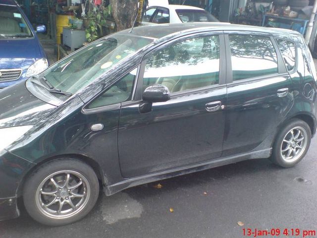 2004 Mitsubishi Colt