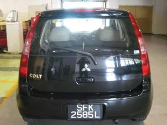 2004 Mitsubishi Colt