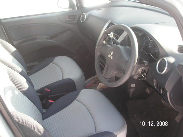 2004 Mitsubishi Colt