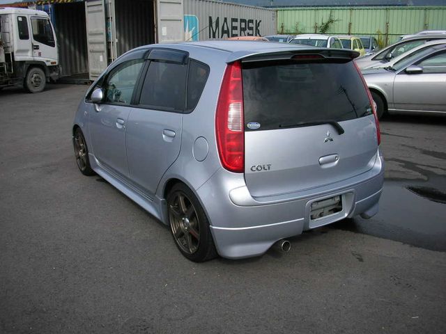 2004 Mitsubishi Colt