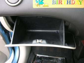 2004 Mitsubishi Colt Images