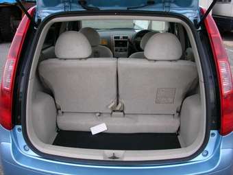 2004 Mitsubishi Colt Photos
