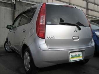 2004 Mitsubishi Colt Photos