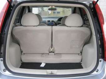 2004 Mitsubishi Colt Pictures