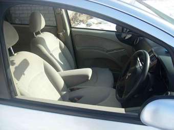 2004 Mitsubishi Colt Photos