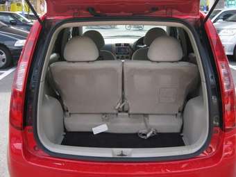 2004 Mitsubishi Colt Pictures