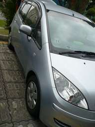 2004 Mitsubishi Colt Pics