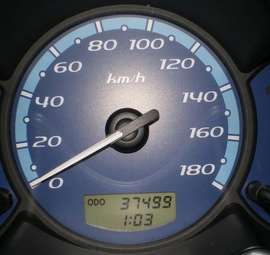 2004 Mitsubishi Colt Pictures