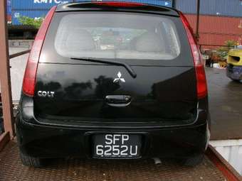 2004 Mitsubishi Colt Pics