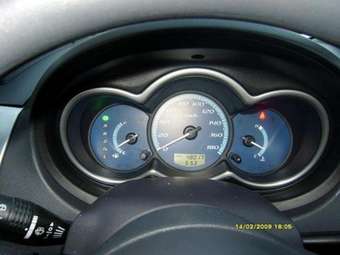 2004 Mitsubishi Colt Photos