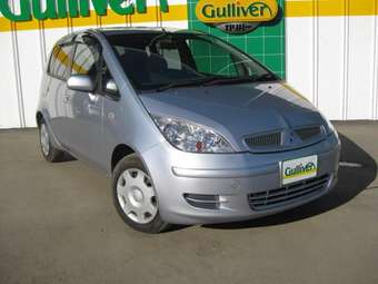 2004 Mitsubishi Colt Pictures