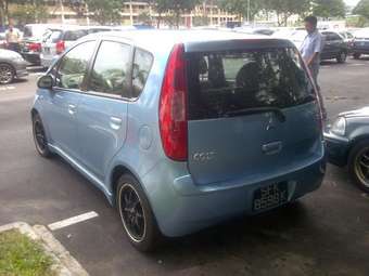2004 Mitsubishi Colt Pics