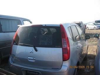 2004 Mitsubishi Colt Pictures