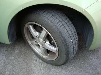 2004 Mitsubishi Colt Images