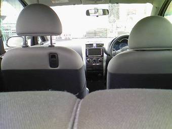 2004 Mitsubishi Colt Photos