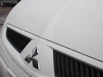 2004 Mitsubishi Colt Images