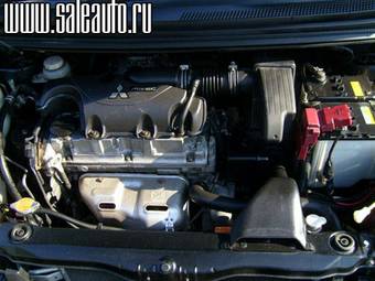 2004 Mitsubishi Colt Pictures