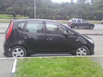 2004 Mitsubishi Colt Photos