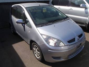 2004 Mitsubishi Colt Pics