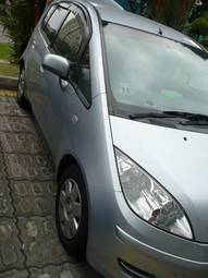 2004 Mitsubishi Colt Pictures