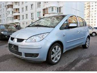 2004 Mitsubishi Colt Photos