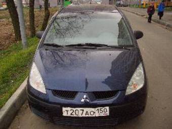 2004 Mitsubishi Colt Photos