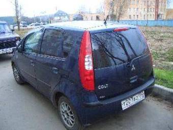 2004 Mitsubishi Colt Photos