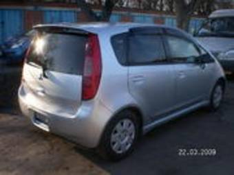 2004 Mitsubishi Colt Pictures
