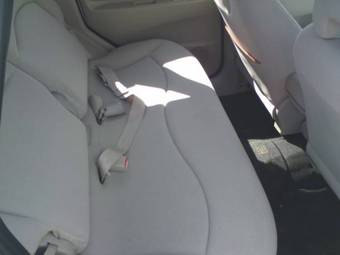 2004 Mitsubishi Colt Pictures