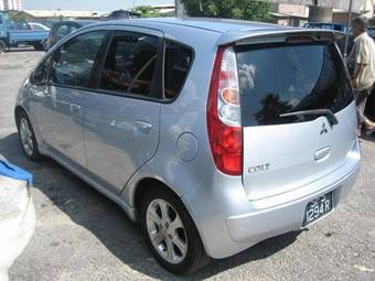 2004 Mitsubishi Colt Photos