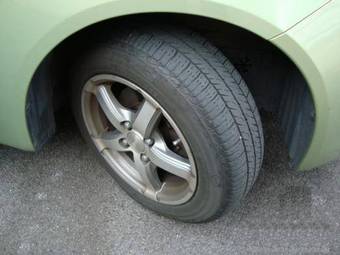2004 Mitsubishi Colt Photos