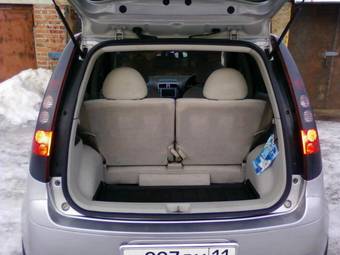 2004 Mitsubishi Colt Pictures