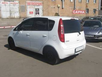 2004 Mitsubishi Colt Photos