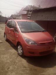 2004 Mitsubishi Colt Photos