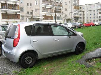 2004 Mitsubishi Colt Wallpapers