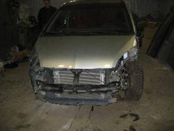 2004 Mitsubishi Colt Pictures