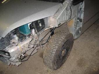 2004 Mitsubishi Colt Pictures