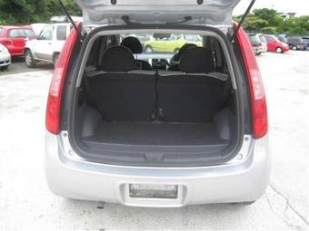 2004 Mitsubishi Colt Pictures
