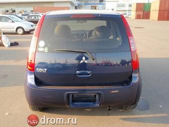 2004 Mitsubishi Colt Pictures