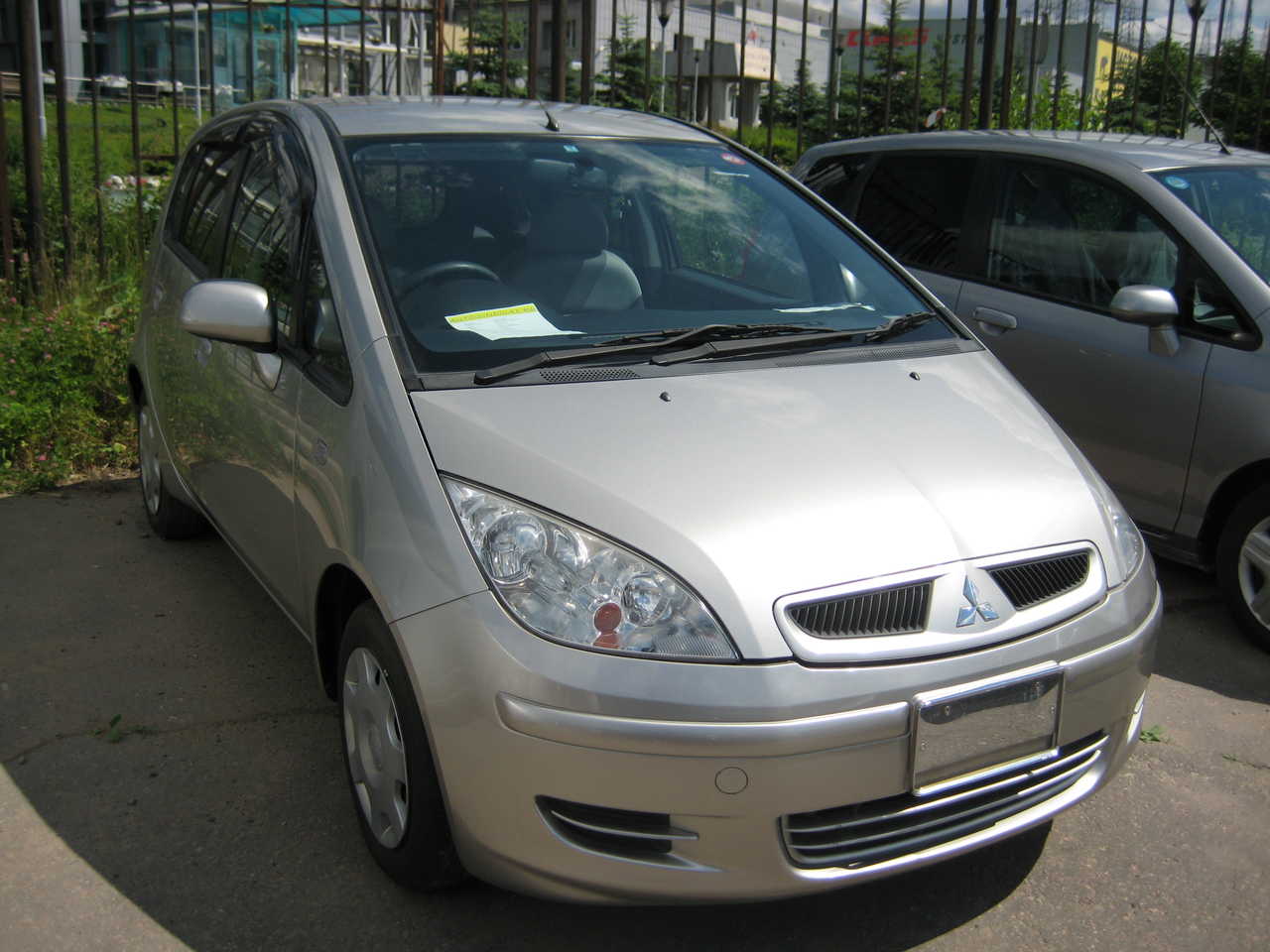 2004 Mitsubishi Colt