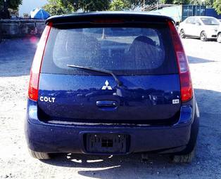 2004 Mitsubishi Colt Wallpapers
