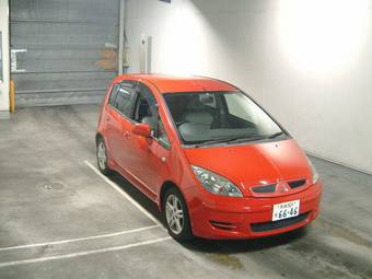 2004 Mitsubishi Colt Photos