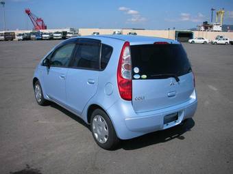 2004 Mitsubishi Colt Pics