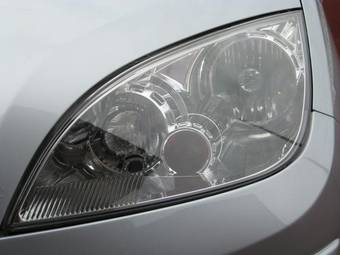 2004 Mitsubishi Colt Images