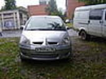 2004 Mitsubishi Colt Pictures