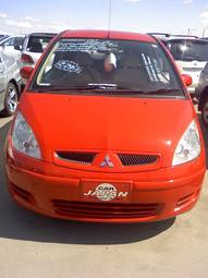 2004 Mitsubishi Colt Photos