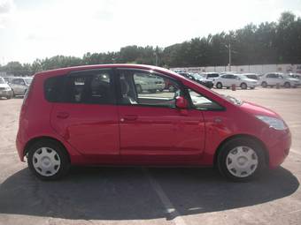 2004 Mitsubishi Colt Wallpapers