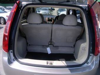 2004 Mitsubishi Colt Pictures