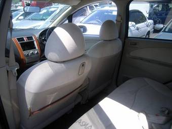 2004 Mitsubishi Colt Photos